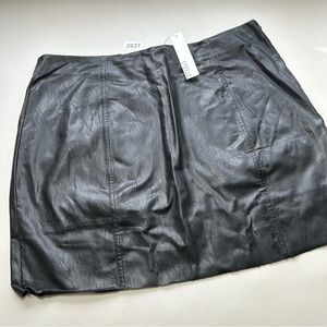 Steele Mini Skirt Black XL Faux Leather Lined New